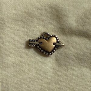 James Avery Beaded Heart & Arrow💘